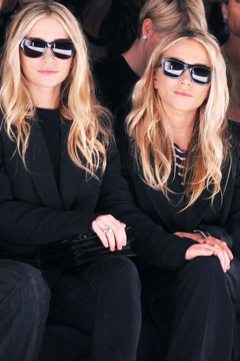 Oversized rectangular frames always make a stylish statement on women with round faces. Just ask Mary-Kate and Ashley Olsen, who turn to this silhouette time and time again. Brooklyn Blonde, Olsen Twins Style, Mary Kate Ashley, Cheap Oakley Sunglasses, Olsen Twins, Mary Kate Olsen, Ashley Olsen, Come Undone, Cheap Sunglasses