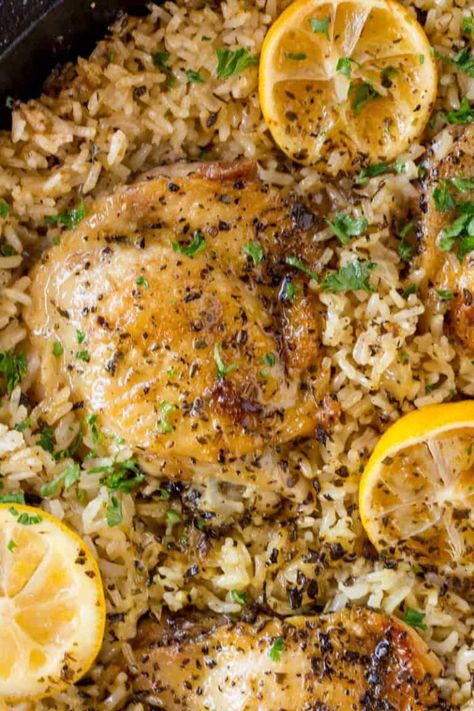 Greek Chicken And Rice, Chicken And Rice Recipe, Chicken Recipes Boneless, Dinner Then Dessert, Greek Lemon Chicken, Rice Dinner, Vegetable Casserole, Greek Chicken, Quick Weeknight Meals