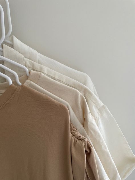 Neutral Aesthetic Fashion, Neutral Wardrobe Essentials, Neutral Basics, Aesthetic Neutral, Capsule Wardrobe Aesthetic, Neutral Fashion Aesthetic, Neutral Clothes, Neutral Wardrobe, Neutral Wardrobe Outfits