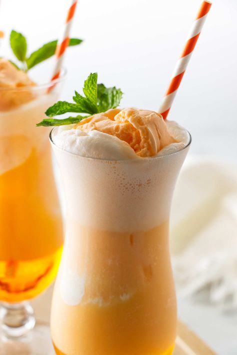 Orange Creamsicle Soda (Italian Orange Cream Soda) Orange Creamsicle Soda, Orange Creamsicle Italian Soda, Italian Soda Recipe, Orange Cream Soda, Creamsicle Drink, Strawberry Protein Smoothie, Italian Sodas, Beverages Recipes, Italian Cream Soda