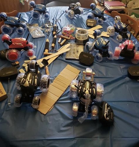 Idea found on battlebots facebook group. Not my photo nor work. Use RC cars with recycled materials to create fighting battlebots. Battlebots Birthday Party, Battle Bots, Birthday Activities, 8th Birthday, 5th Birthday, Facebook Group, Rc Cars, Birthday Party Decorations, Recycled Materials