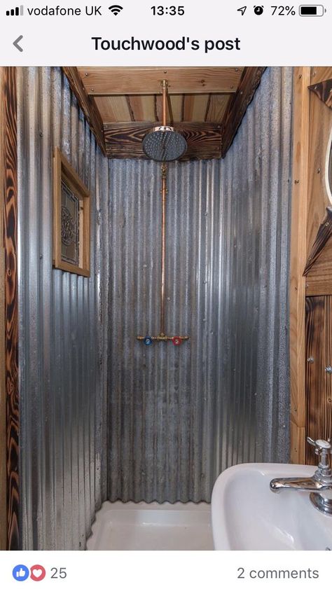 Metal Shower Walls, Tin Shower, Shed Bathroom, Tin Bathroom, Rustic Bathroom Shower, Barn Bathroom, Outdoor Toilet, Rustic Shower, Cabin Bathrooms