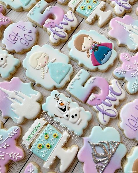 Frozen Cookies! #decoratedcookies #decoratedsugarcookies #royalicingcookies #royalicing #sugarart #tampacookies #disney #disneyfrozen… Frozen 3rd Birthday, Frozen Birthday Party Cake, Frozen Birthday Party Decorations, Frozen Bday Party, Frozen Party Decorations, Disney Frozen Birthday Party, Frozen Birthday Theme, Disney Cookies, Disney Frozen Birthday