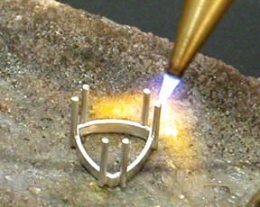 Palladium Welding Stone Settings Jewelry, Silver Jewelry Diy, Silver Jewelry Box, Metalsmithing Jewelry, Soldering Jewelry, Fine Silver Jewelry, Silver Jewelry Earrings, Silver Jewelry Design, Silver Jewellery Sets