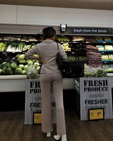 Grocery Outfit Aesthetic, Grocery Shopping Aesthetic, Comfy Lounge Wear, Life Manifestation, Shopping Aesthetic, Comfy Lounge, Aesthetic Life, Inspo Pics, Instagram Ideas Photography