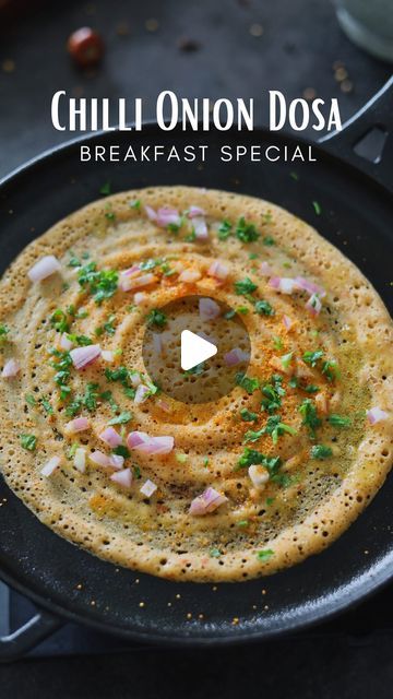 Dosa Recipes, Dosa Recipes Indian, Different Dosa Recipes, Morning Breakfast Ideas Indian, Dosa Chutney Recipe, Chutney Recipes Indian, Indian Breakfast Ideas, Red Chatni For Dosa, Onion Dosa Recipe