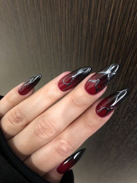 Red And Silver Nails, Red Black Nails, Press On Nails Long, Nails Kit, Art Deco Nails, Red Gradient, Halloween Acrylic Nails, Long Stiletto, Gothic Nails