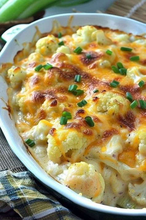 Cauliflower has taken center stage in many kitchens, thanks to its versatility and health benefits. One of the standout recipes making waves is the Loaded Cauliflower Casserole. This dish is a low-carb alternative to the classic loaded potato casserole, bringing the same comforting flavors with … Cheesy Califlower Casseroles Keto, Califlower Casseroles With Cream Cheese, Brocolli And Cauliflower Casserole, Cauliflower Side Dish Recipes, Cauliflower Dinner Recipes, Easy Cauliflower Casserole, Califlower Casserole, Cauliflower Recipes Easy, Ham And Cauliflower Casserole