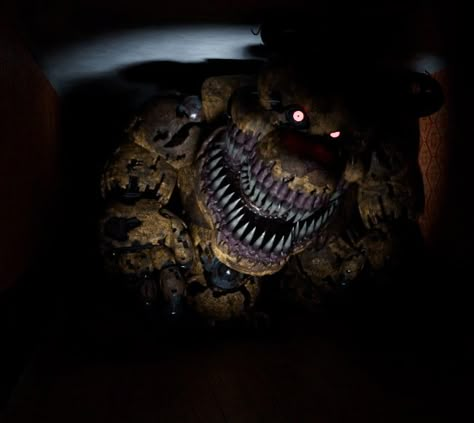 Fnaf Horror Art, Nightmare Springtrap, Creepy Fnaf, Scary Fnaf, Nightmare Fnaf, Fnaf Scary, Nightmare Fredbear, Fnaf Horror, Fnaf Vhs