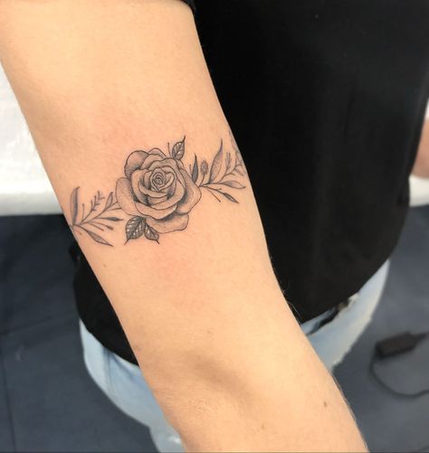 Rose Cuff Tattoo, Rose Tattoo Bracelet, Band Of Roses Tattoo, Horizontal Rose Tattoo, Rose Elbow Tattoos For Women, Rose Band Tattoo, Rose Bracelet Tattoo, Arm Cuff Tattoo, Tatoo Rose