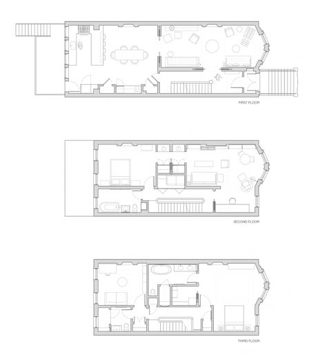 Serenity Now: Creating Calm and Luxe in a Brooklyn Townhouse Townhouse Floor Plan, Townhouse Decorating, Brooklyn Townhouse, New York Townhouse, Rome Apartment, Townhouse Garden, Townhouse Exterior, Townhouse Interior, Modern Townhouse