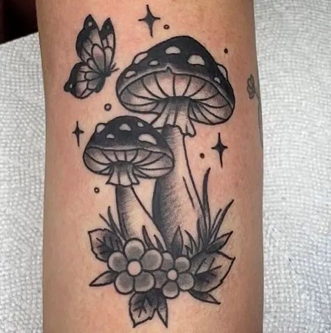 Get inspired with these 85 amazing mushroom tattoo ideas! 🍄✨ Discover unique designs that will leave a lasting impression. Whether you're a nature lover or a tattoo enthusiast, these stunning designs are sure to catch your eye. #mushroomtattoo #tattooideas #naturelovers Trash Polka Tattoos, Mushroom Tattoo, 16 Tattoo, Hippie Tattoo, Mushroom Tattoos, Inspiration Tattoos, Trash Polka, Dainty Tattoos, Aesthetic Tattoo