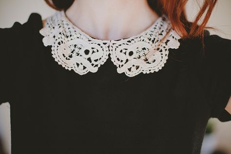 Lace Collar Shirt, Vanilla Lace, Crochet Lace Collar, Crocheted Lace, Retro Mode, Antique Lace, Lace Collar, Mode Vintage, Pan Collar