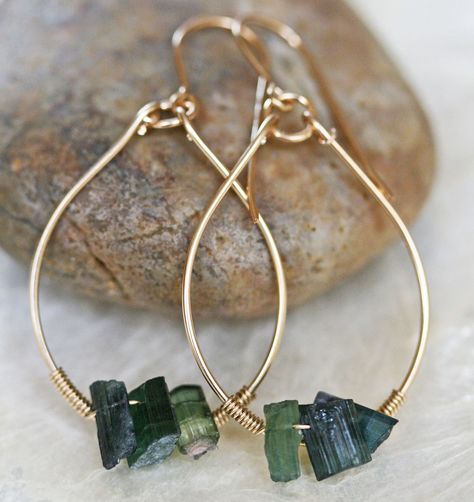 Rough Gemstone Jewelry, Green Stone Earrings, Thick Gold Hoop Earrings, Raw Stone Earring, Raw Stone Jewelry, Tourmaline Earrings, Crystal Dangle Earrings, Rough Crystal, Natural Stone Jewelry