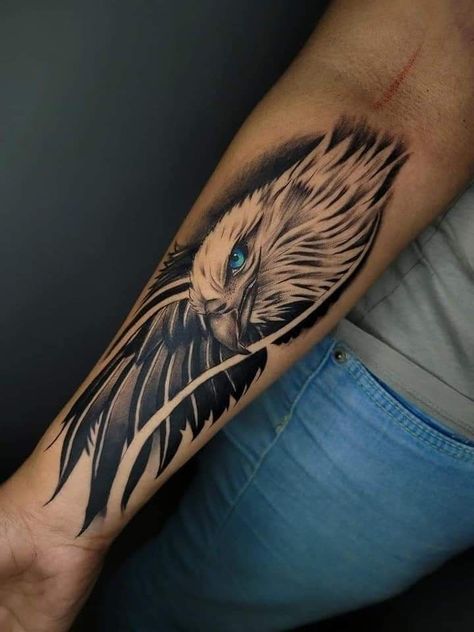 Eagle Head Tattoo, Small Eagle Tattoo, Falcon Tattoo, Arm Tattoos Drawing, Dragon Hand, Eyes Tattoo, Family Tattoo Designs, Realistic Tattoo Sleeve, Gangsta Tattoos