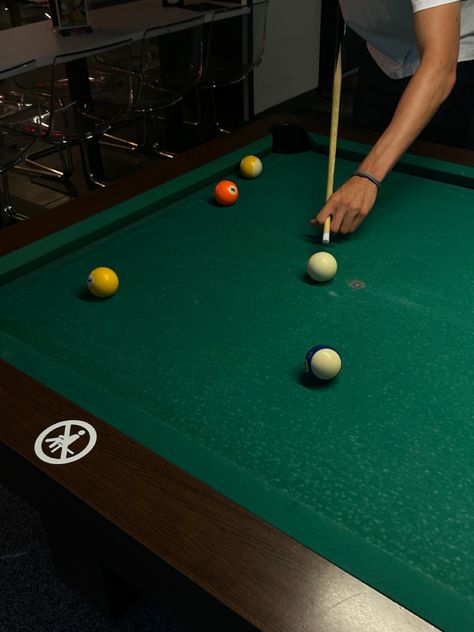 Pool Table Aesthetic, Billiards Aesthetic, American Bars, Billiards Pool, Foto Ideas Instagram, Pool Table, Billiard Table, Billiards, My Vibe