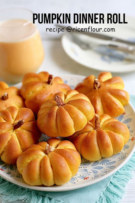 Pumpkin dinner rolls Pumpkin Dinner Rolls Recipe, Pumpkin Dinner Rolls, Pumpkin Dinner, Pumpkin Rolls, Pretzel Recipe, Pumpkin Smoothie, Dinner Rolls Recipe, How To Make Pumpkin, Yeast Bread