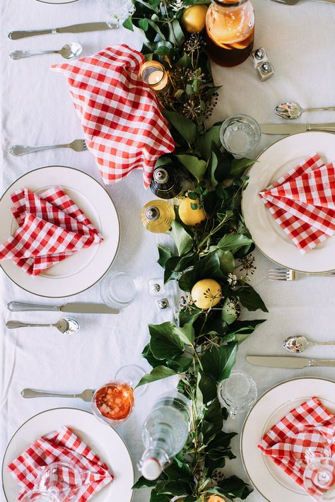 3 Tricks to Creating the Perfect Table — ciderpress lane Italian Dinner Table, Italian Dinner Party Decorations, Italian Sunset, Italy Party, Italian Dinner Party, Italian Party, Sunset Dinner, Hosting Tips, Italian Theme