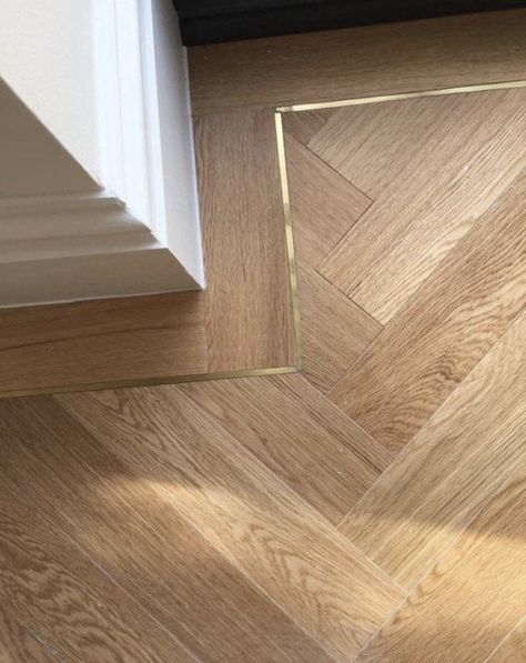 Wood Floor Inspiration, Wood Floor Design, Herringbone Wood Floor, Herringbone Wood, Wood Floor Kitchen, Living Room Tiles, Wood Architecture, Flooring Inspiration, Herringbone Floor