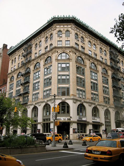 The Cable Building on Broadway in NoHo was designed by Stanford White in 1892-93 to contain a power plant for cable-driven streetcars. Unfortunately, the cars only ran for 8 years, but fortunately, this beautiful building remains. 1920s New York, Stanford White, New York City Buildings, Apartment Exterior, Home Nyc, Nyc History, Loading Dock, Movie Theatre, Skyscraper Architecture