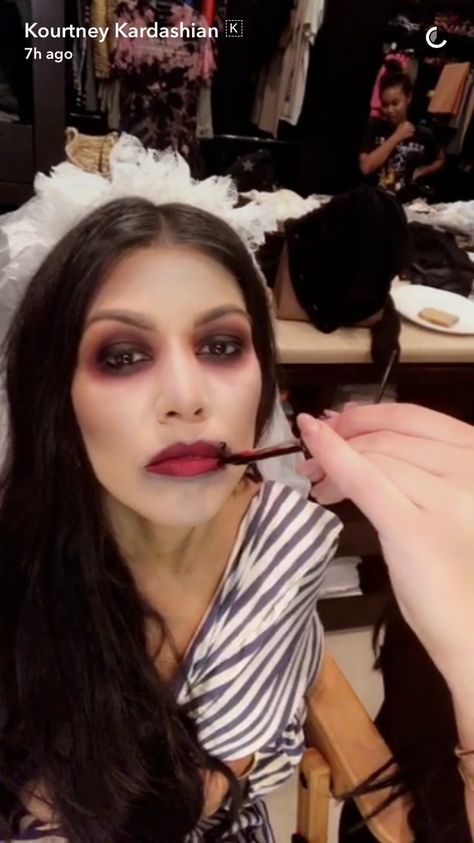 Kourtney Kardashian Makes Her Dead Bride Costume Look Sexy | InStyle.com Killer Bride Makeup, Zombie Bride Makeup, Dead Bride Costume, Punk Goth Fashion, Kourtney Kardashian Barker, Halloween Bride Costumes, Badass Halloween Costumes, Dead Bride, Halloween Bride