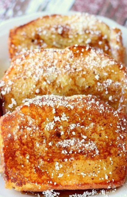 Pound Cake French Toast, Cake French Toast, Cinnamon Breakfast, Make French Toast, French Toast Breakfast, What's For Breakfast, French Toast Bake, Dinner Appetizers, French Toast Recipe