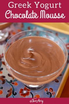 Greek Yogurt Chocolate Mousse, Yogurt Chocolate Mousse, Greek Yogurt Recipes Dessert, Yogurt Dessert Recipes, Greek Yogurt Chocolate, Greek Yogurt Dessert, Easy Healthy Dessert, Yogurt Mousse, Yogurt Chocolate