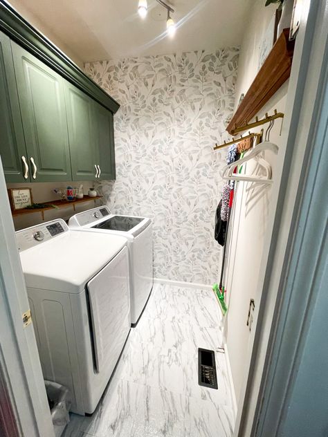 Green Laundry Room With Wallpaper, Floral Wallpaper Laundry Room, Laundry Room With Wallpaper, Laundry Wallpaper, Green Laundry Room, Room With Wallpaper, Wallpaper Laundry Room, Wallpaper Laundry, Laundry Room/mudroom