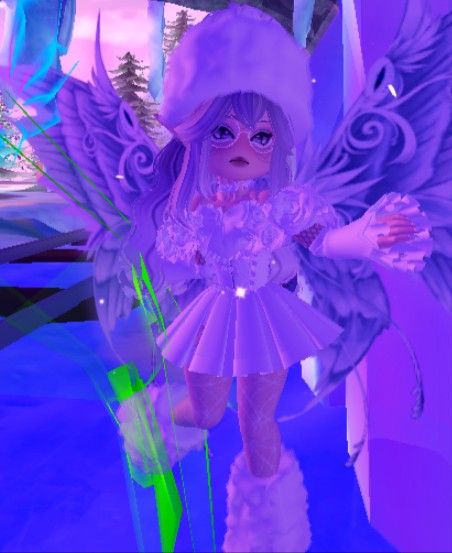 Light Vs Dark Fairy Royale High, Light Vs Dark Fairy, Dark Fairy Royale High, Fairy Royale High, Light Vs Dark, Light Fairy, Rh Fits, Dark Fairy, Royale High