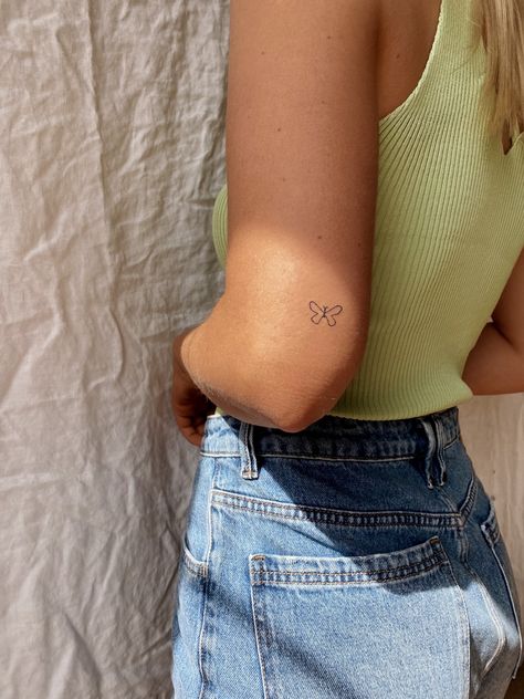 Discreet Arm Tattoos For Women, Back Of Arm Small Tattoo Women, Places For Dainty Tattoos, Women Small Tattoo Placement, Small Tatoos Woman Arm, Small Dainty Tattoo Placement, Small Initial Tattoo Placement, Tattoo Placement Upper Arm, Small Tattoo Places For Women