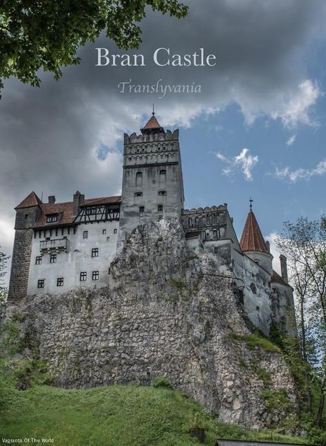 Vlad Dracula, Dracula's Castle, Bran Castle, Visit Romania, Dracula Castle, Transylvania Romania, Romania Travel, European Castles, Voyage Europe