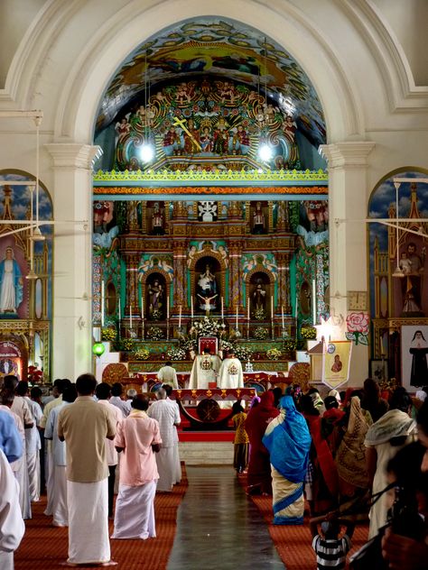 Syro Malabar Holy Mass in Malayalam (Catholic Church) Syro Malabar, Tamil Culture, Church Aesthetic, Christmas Church, Christian Pins, Stations Of The Cross, Meaningful Drawings, South India, India Travel