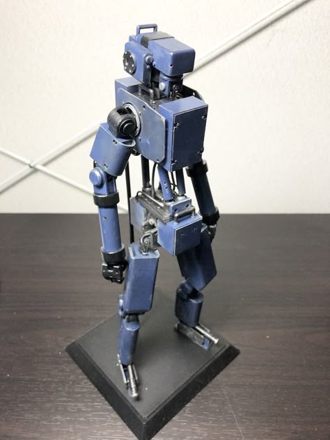 Robot Miniature, Cute Robot, Fourth Industrial Revolution, Robot Sculpture, Sci Fi Design, Cool Robots, Arte Robot, Sculpture Metal, Custom Gundam