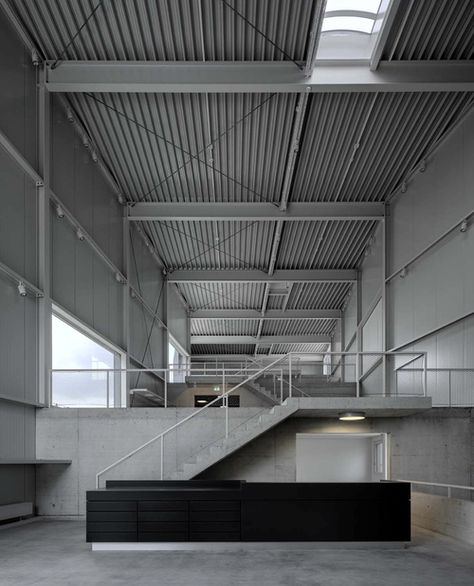 minimal Factory Interior, Factory Architecture, Building Stairs, Warehouse Design, Industrial Architecture, Loft Living, Factory Design, Level Homes, Industrial Buildings