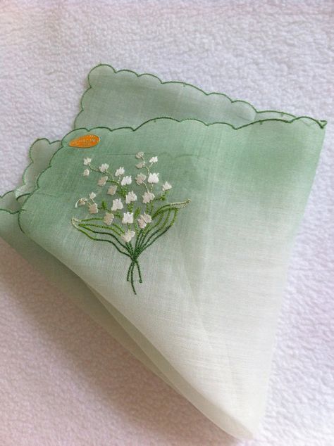 ♥♥lily of the valley ♥♥ Lily Of The Valley Items, Aesthetic Hankerchief, Linen Flower, Lily Of The Valley Aesthetic, Lily Of The Valley Flowers, Valley Flowers, Etiquette Vintage, Vintage Handkerchiefs, 자수 디자인