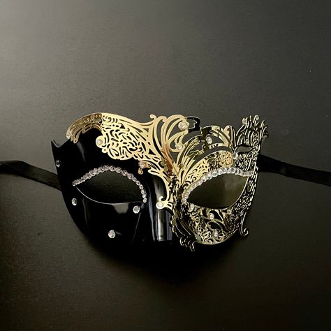 Grandiosity, luxury, and class are only a few adjectives to depict this complex black/silver mask. The aesthetic screams sophistication. Mascarade Party Mask, Mascerade Masks Masquerade Ball, Luxury Elegant Formal Masks, Masqurade Mask, Womens Masquerade Mask, Starry Masquerade Mask, Mascarade Mask For Men, Black And Gold Masquerade Mask For Women, Luxury Black Masquerade Mask For Costume