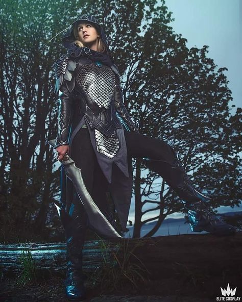 Knight Outfit, Ren Faire Outfits, Scale Mail, Fair Outfits, Space Fashion, Art Outfit, Female Armor, Cosplay Armor, Female Knight