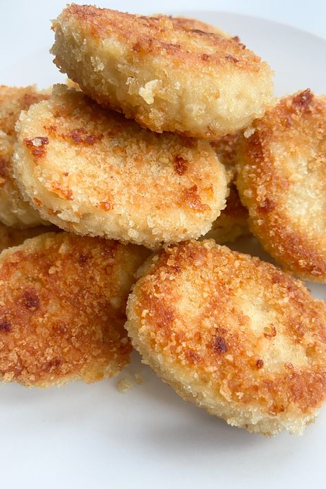 Leftover Turkey Nuggets Rotisserie Chicken Nuggets, Turkey Nuggets Baked, Ground Turkey Nuggets, Leftover Turkey Breast, Turkey Nuggets, Rotisserie Chicken Recipes Leftover, Toddler Dinner Recipes, Big Chefs, Veggie Nuggets