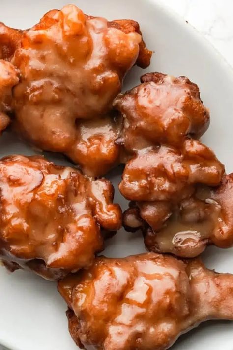 Cardamom Apple Fritter Maple Syrup Glaze, Lemon Juice Uses, Apple Rings, Apple Fritter, Warm Apple, Fritter Recipes, Apple Fritters, Fried Dough, Maple Glaze