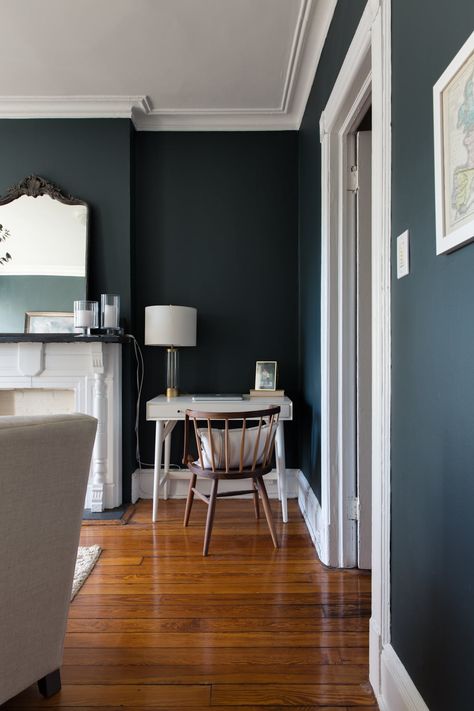 Green Benjamin Moore, Benjamin Moore Bedroom, Ideas For Furniture, Dark Paint Colors, Bedroom Contemporary, Room Green, Dark Bedroom, Dark Furniture, Paint Colors Benjamin Moore