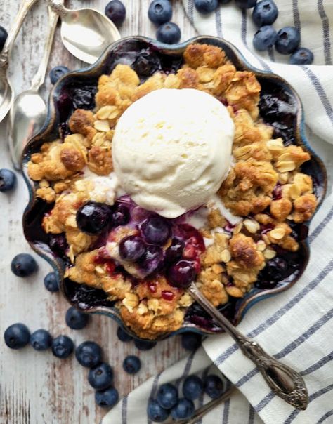 salted sugared spiced™: Mini Blueberry Crisp Small Blueberry Crisp, Mini Blueberry Crisp, Blueberry Crisp In A Mug, Individual Blueberry Crisp, Blueberry Recipes Easy, Frozen Blueberry Recipes, Casserole Dish Recipes, Microwave Desserts, Blueberry Crunch