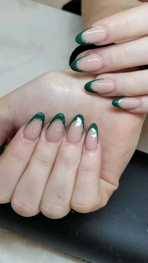 Hoco Makeup For Emerald Green Dress, Green French Tip With Silver Line, Emerald Green Grad Nails, Hoco Nails For A Emerald Green Dress, Green And Silver French Tip Nails, Emerald Green Silver Nails, Homecoming Nails For Green Dress, Hoco Nail Ideas Green Dress, Hoco Nails Green Dress