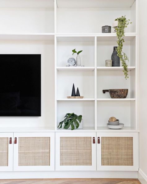 Tv Joinery, Wall Cabinets Living Room, Built In Tv Cabinet, Built In Tv Wall Unit, Wall Tv Stand, Tv Room Decor, Built In Wall Units, Tv Wall Ideas, Tv Wall Cabinets