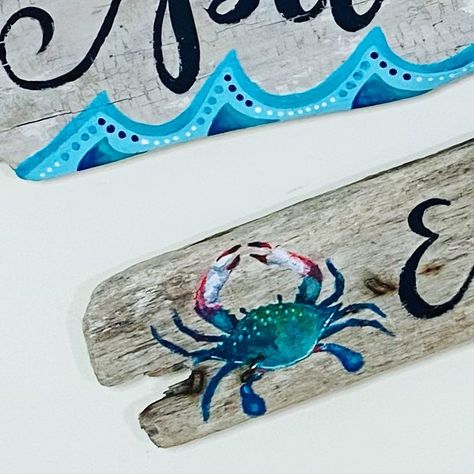 Cherie Herne (@mainesaltygirl) • Instagram photos and videos Tiki Signs, Driftwood Signs, Painted Driftwood, Driftwood Art Diy, Hand Painted Wooden Signs, Driftwood Projects, Beach Signs, Beach Crafts, Seashell Crafts