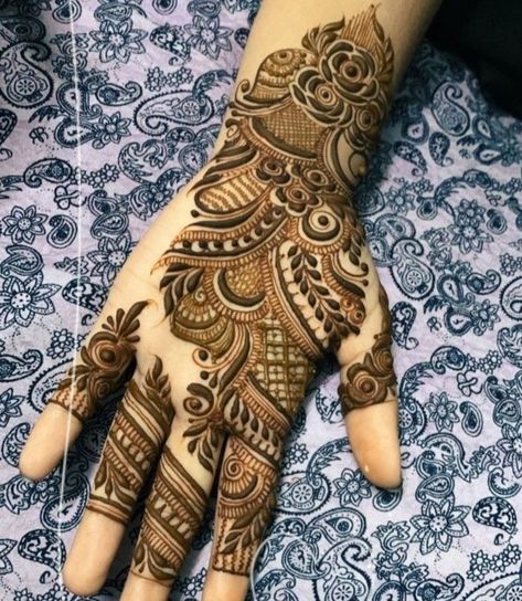 https://youtu.be/Ky52IlqNGy0 Back Mehendi Designs Bridal, Front Simple Mehndi Designs, Arebic Mehandi Full Hand, Latest Arabic Mehndi Designs Front Hand, Arebian Mehandi Designs, Mehandi Designs For Front Hands, Arbic Mendhi Design, Arebic Mhendi, Indo Arabic Mehendi