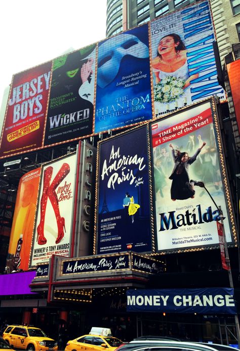 Broadway Star Aesthetic, Musicals Aesthetic, Broadway Aesthetic, Theatre Aesthetic, Drama Aesthetic, An American In Paris, Musical Theatre Broadway, Theater Kid, Icebreakers