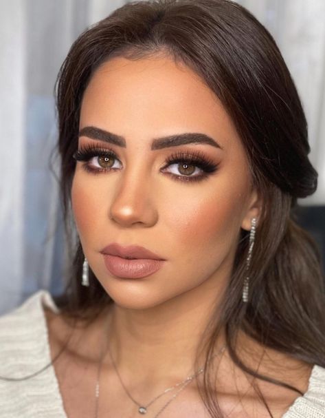 Beautiful Egyptian woman
make-up look 
Beautiful woman
Beauty ، hair style , egipto Egyptian Women Makeup, Egyptian Women Hairstyles, Old Egyptian Makeup, Egyptian Women Beautiful Modern, Sherihan Egyptian Actress, Egyptian Women, Beauty Women, Makeup Looks, Makeup