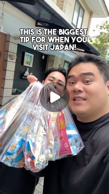 Japan Tips, To My Cousin, Souvenir Ideas, Japan Gifts, Japan Travel Tips, Japanese Gifts, Go To Japan, Visit Japan, My Cousin