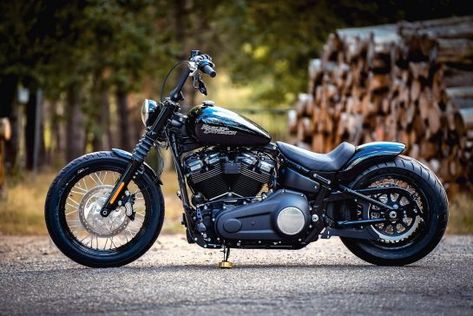 Thunderbike Simply Street • customized Harley-Davidson FXBB Street Bob Street Bob Custom, Harley Street Bob, Milwaukee Eight, Bobber Style, Country Lane, Harley Davidson Street Glide, Harley Bikes, Street Bob, Harley Davidson Street