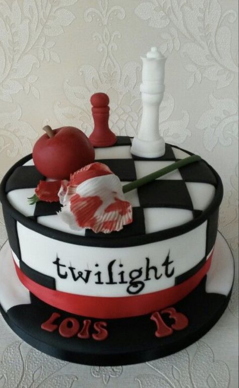 Edward Cullen Cake, Twilight Cake Ideas, Twilight Decorations, Twilight Birthday Party Ideas, Twilight Birthday, Twilight Cake, Twilight Party, 14th Birthday Cakes, Vampire Twilight